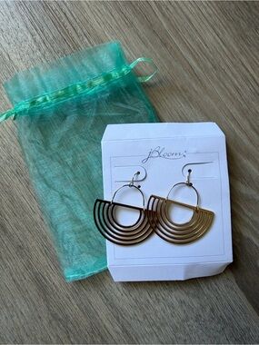 J bloom Gold Fan Hoop Earrings